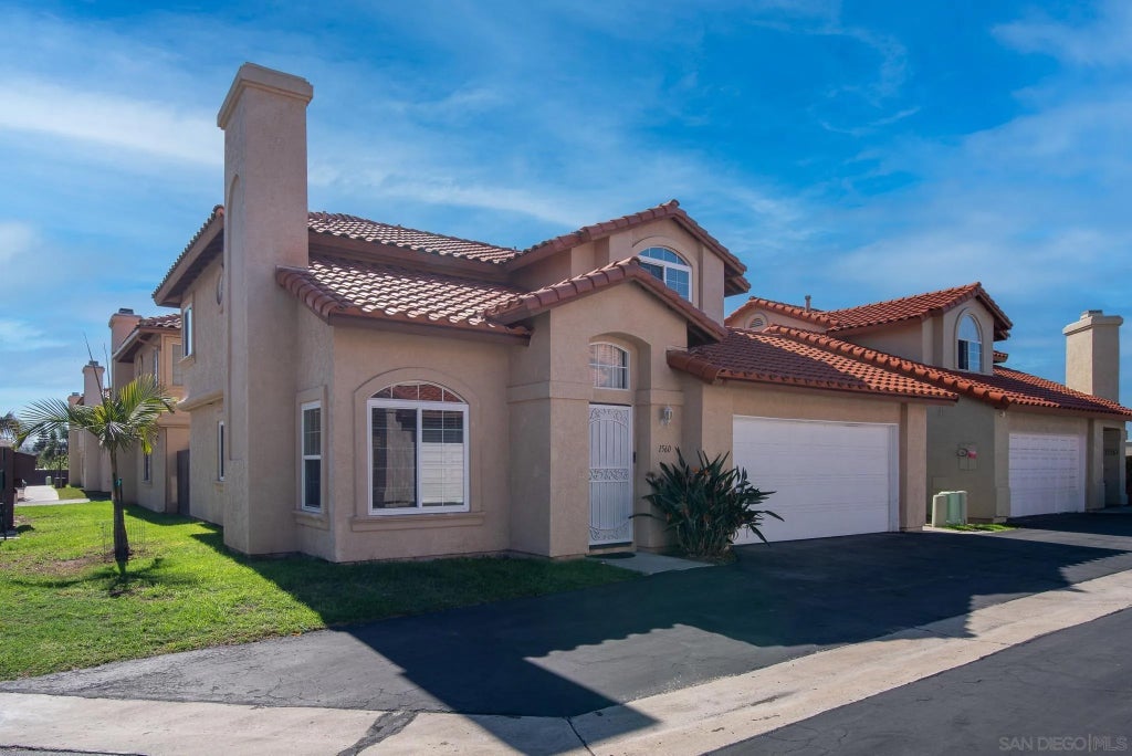 Photo of 1560 Avenida Rosa, Chula Vista, CA 91911 (MLS # 260025894)