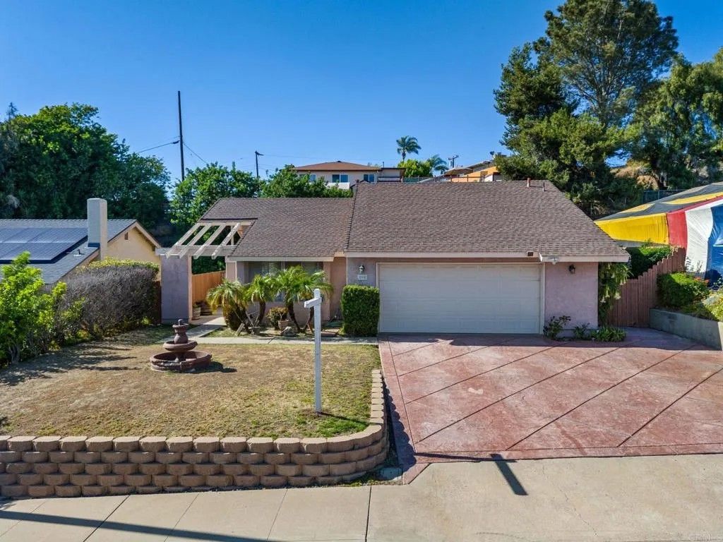 Photo of 205 Camino Entrada, Chula Vista, CA 91910 (MLS # PTP2603534)