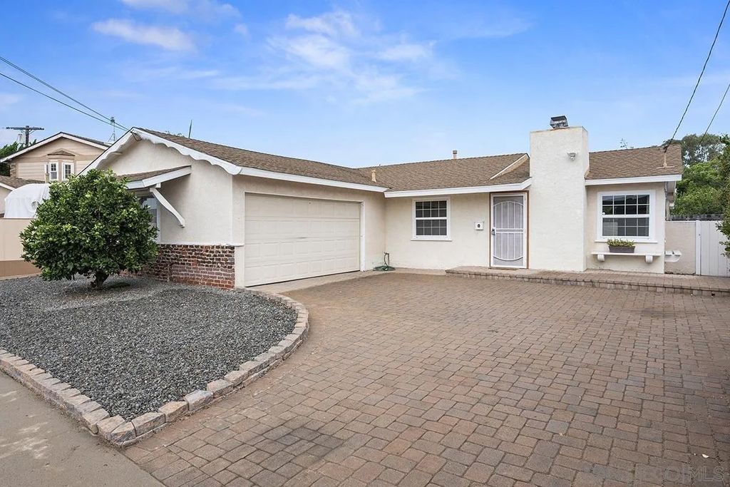 Photo of 4148 Cole Way, San Diego, CA 92117 (MLS # 260010659)