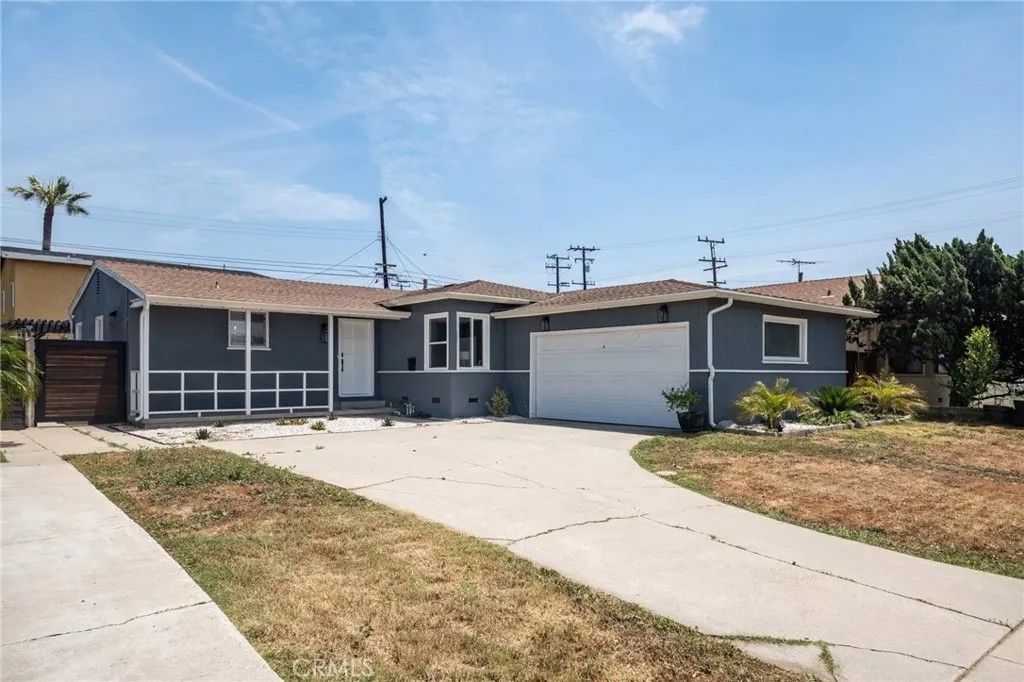 Photo of 13120 Purche Avenue, Gardena, CA 90249 (MLS # DW25282138)