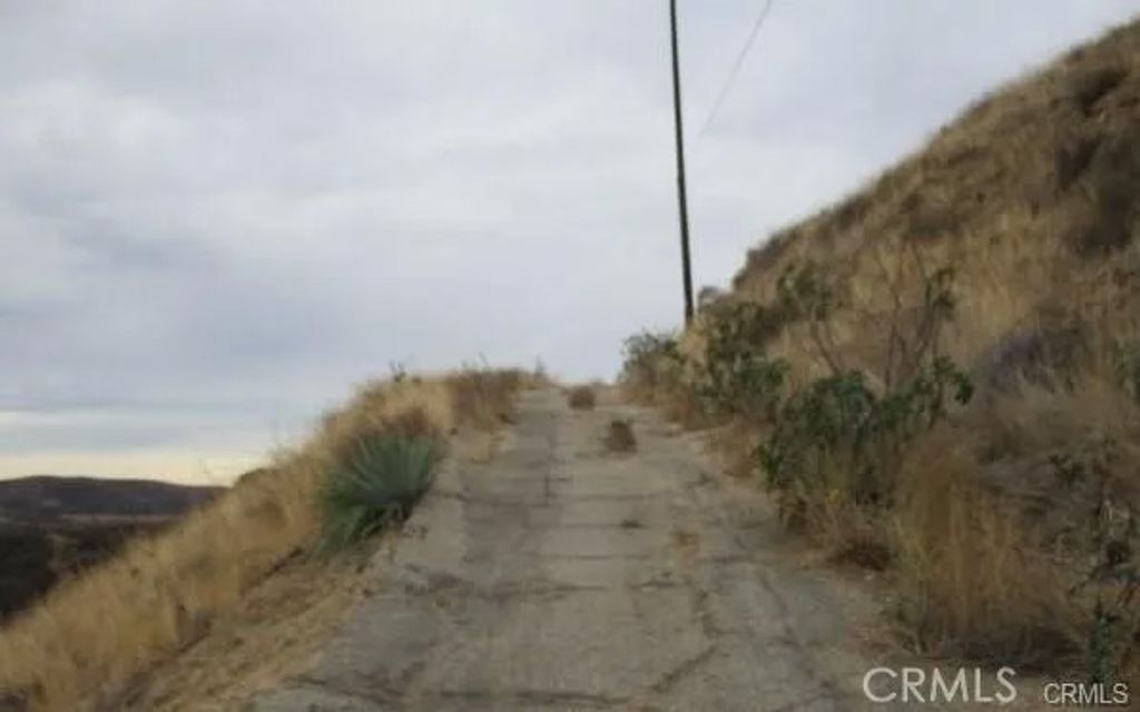 Photo of 0 00000 Alethea Dr, Sunland, CA 91040 (MLS # SR26013635)