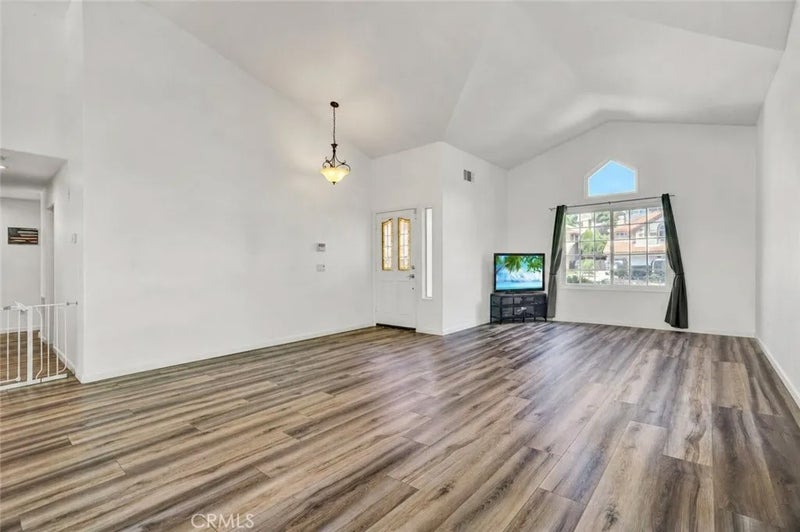 24135 Huntridge