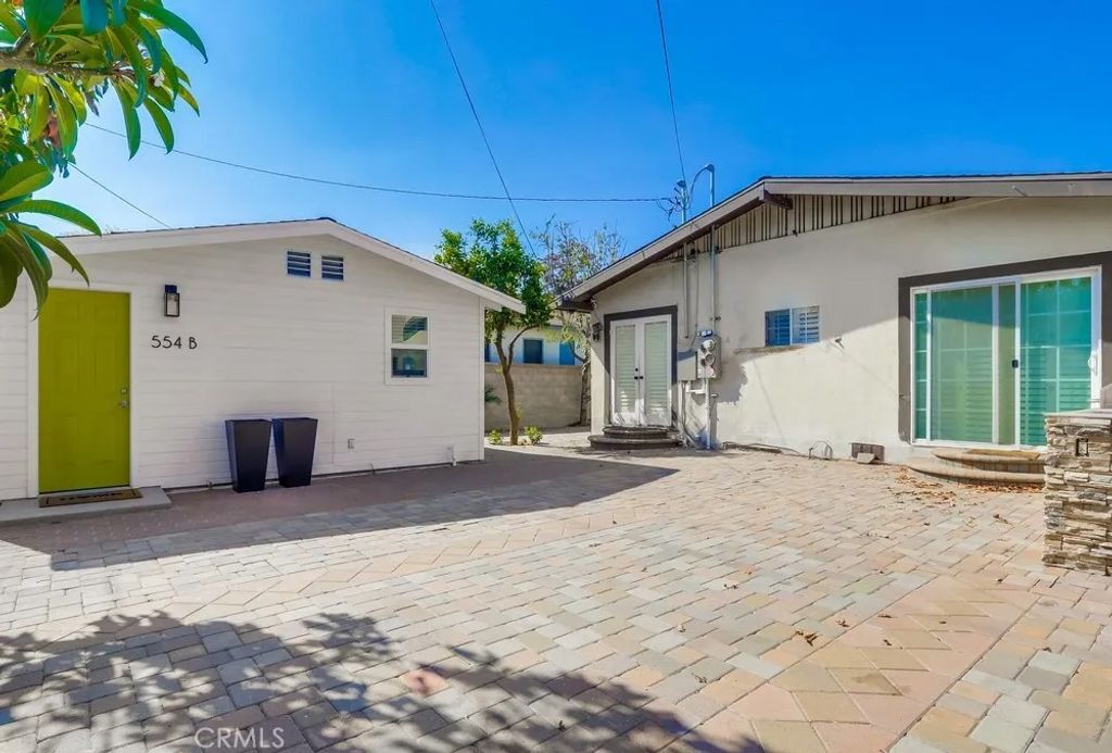 Photo of 554 S Lemon Street #B, Anaheim, CA 92805 (MLS # OC26078973)