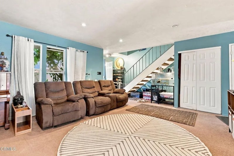 2033 Miramar Walk