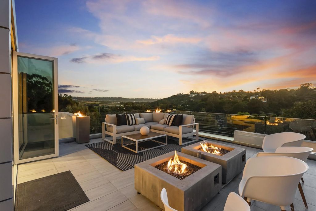 Photo of 15045 Rancho Real Real, Del Mar, CA 92014 (MLS # 260007994)