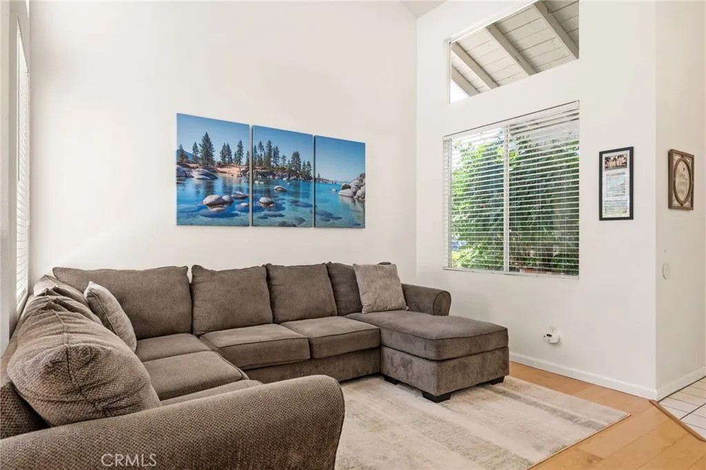 42317 Camino Romo