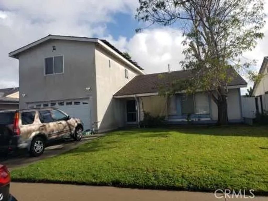 Photo of 17072 Berlin Ln, Huntington Beach, CA 92649 (MLS # CV25280377)