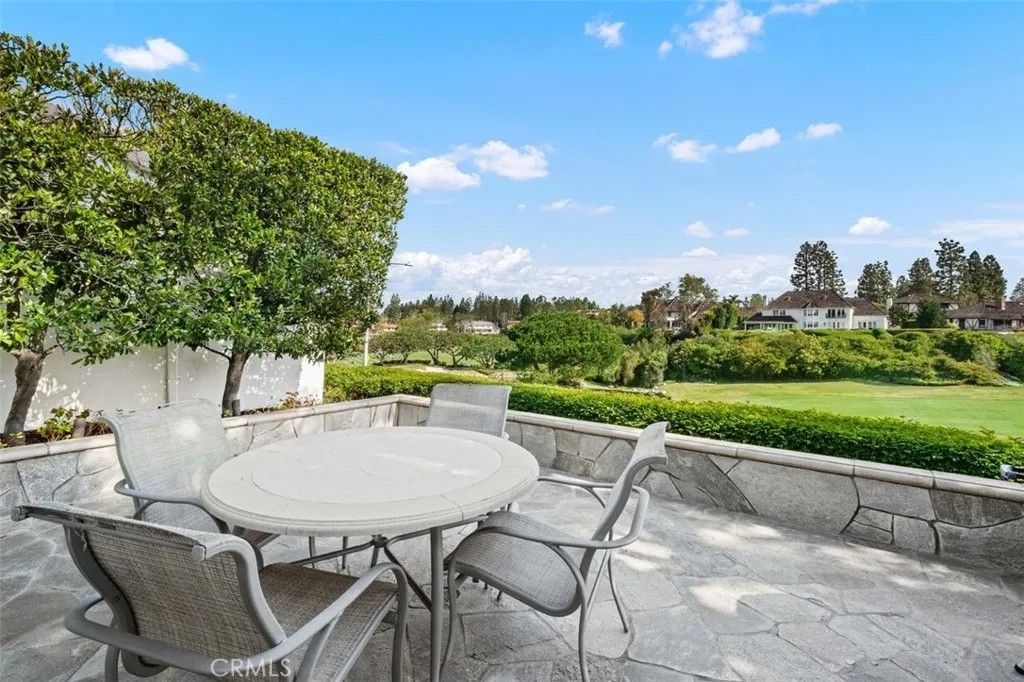 Photo of 10 Rue Grand Vallee, Newport Beach, CA 92660 (MLS # NP26083454)