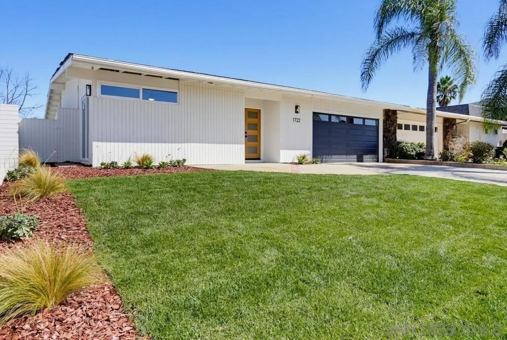 Photo of 1722 San Pablo DR, San Marcos, CA 92078 (MLS # 260024023)