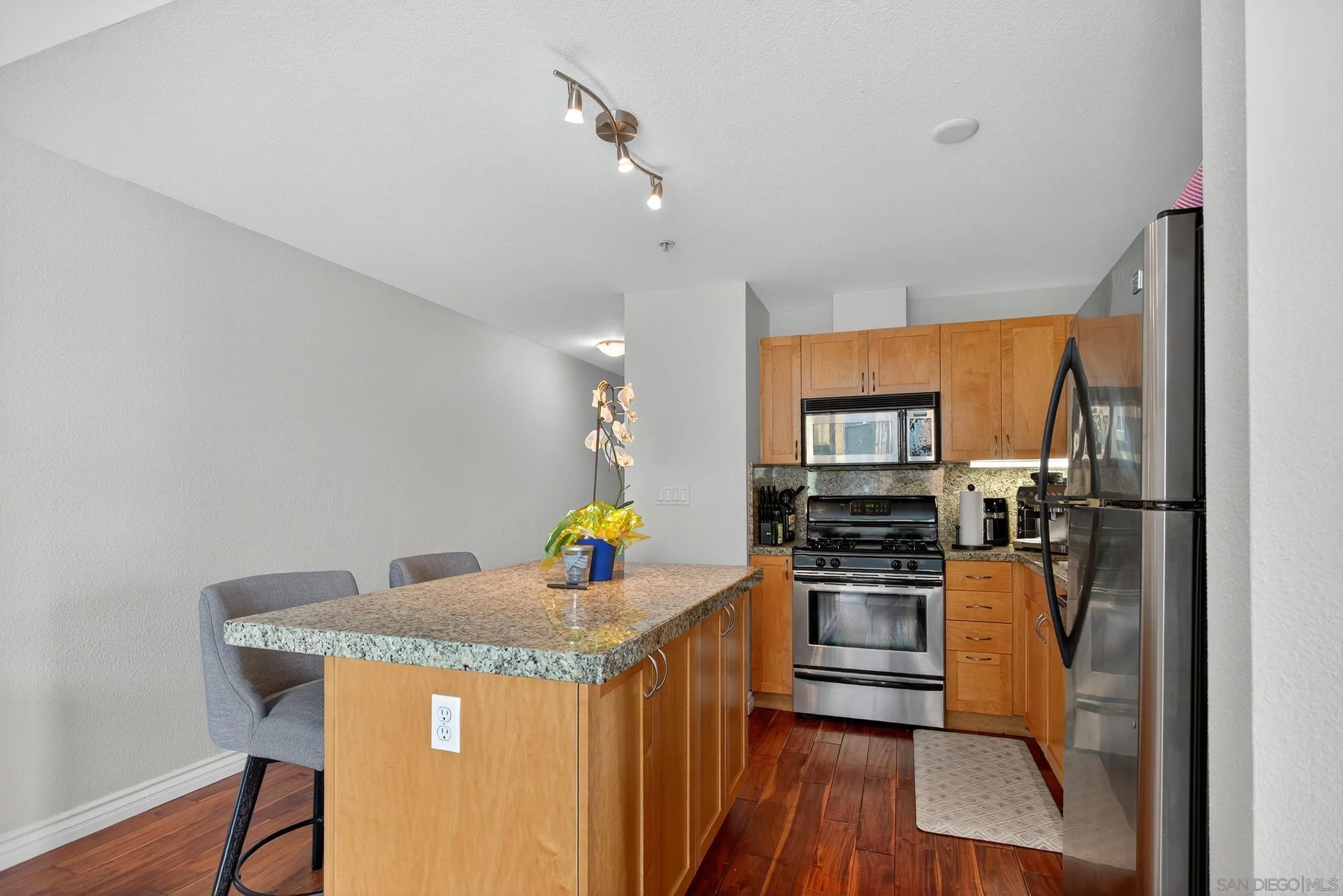 1240 India St 618