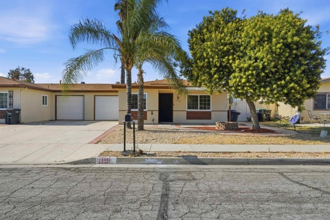 Photo of 2386 San Bernardo Ave, Hemet, CA 92545 (MLS # 260014386)