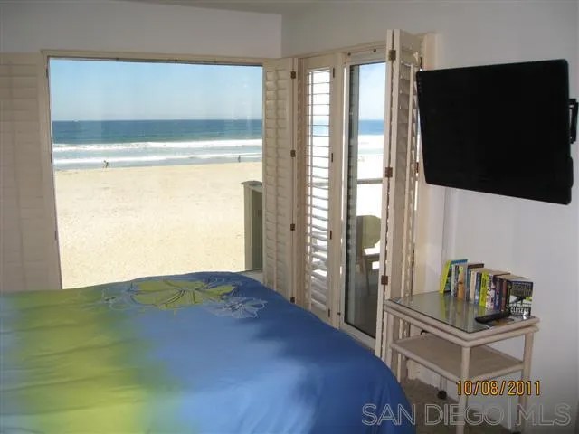 3755 Ocean Front Walk
