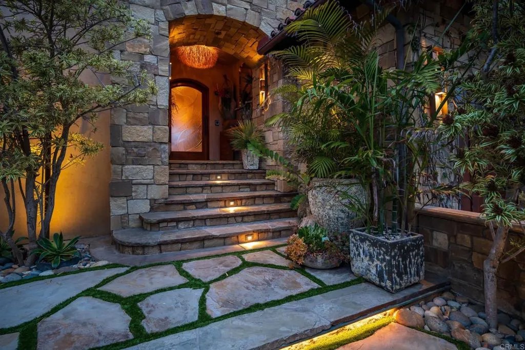 5019 Tierra Del Oro