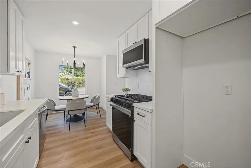 700 W La Veta Avenue N5