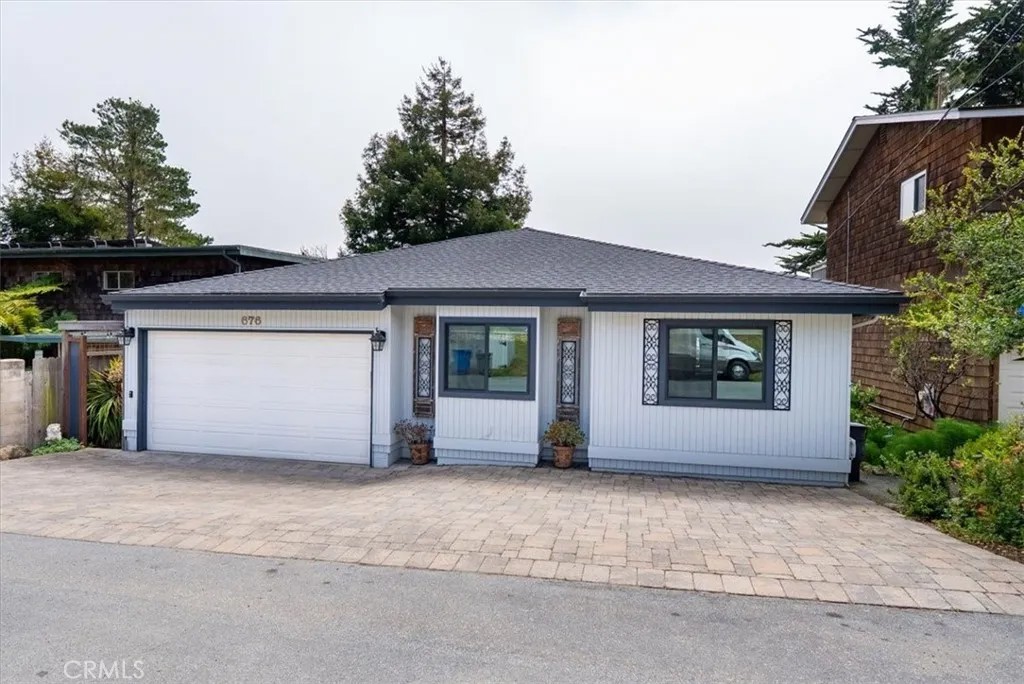 676 Canterbury