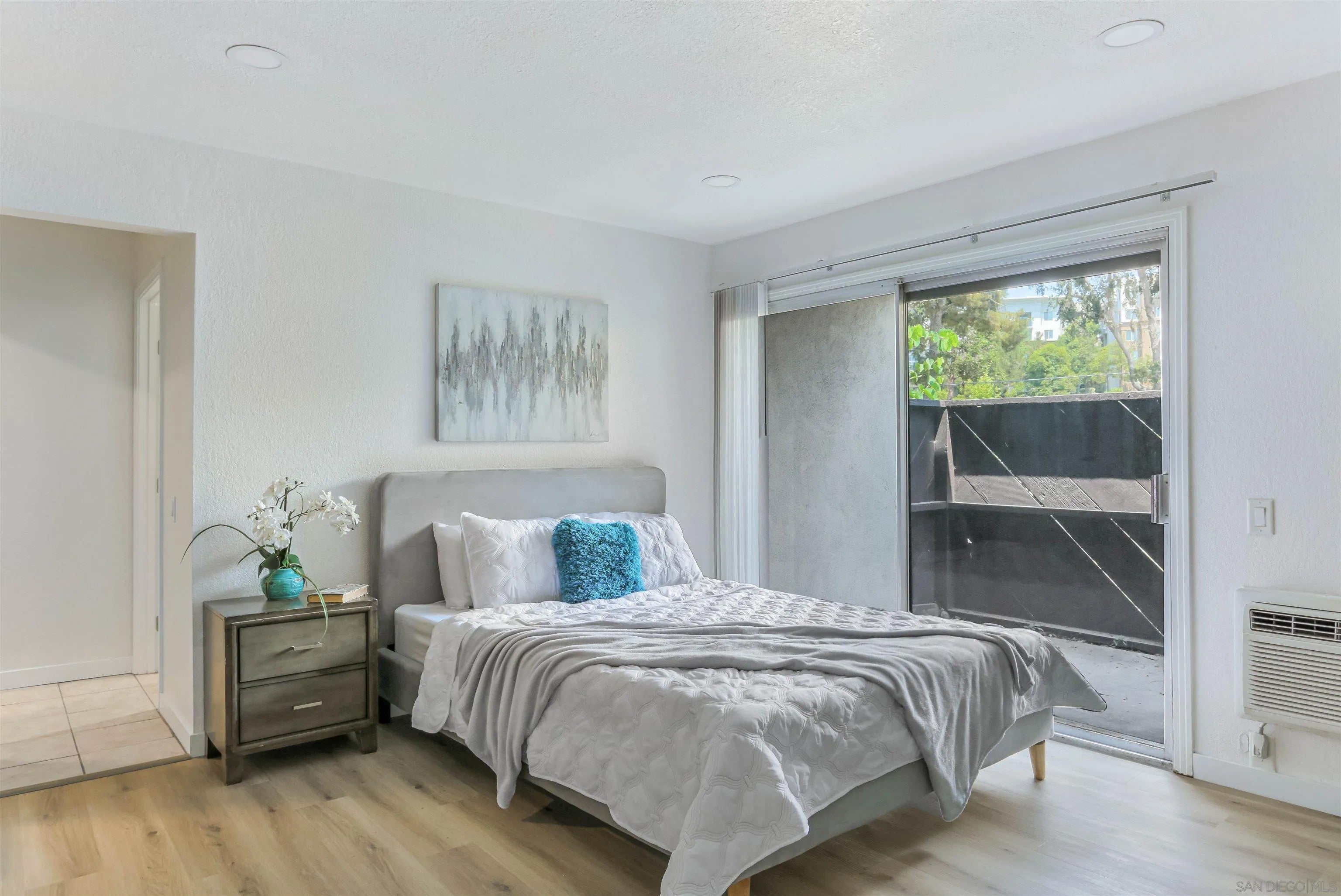 7932 Mission Center D