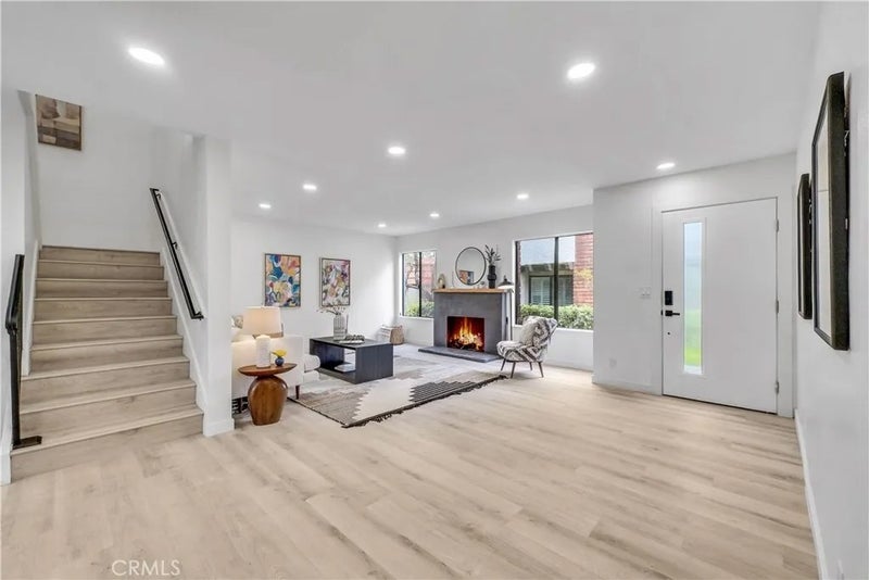 27925 Ridgebluff Court
