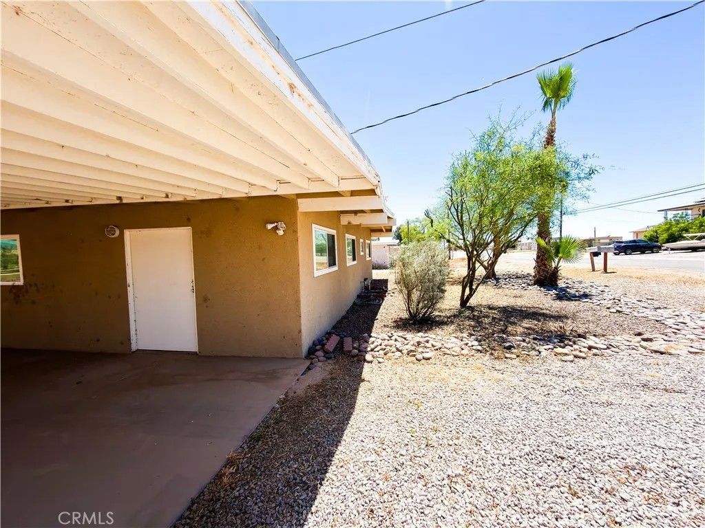 Photo of 1526 Riviera Dr, Blythe, CA 92225 (MLS # OC26095644)