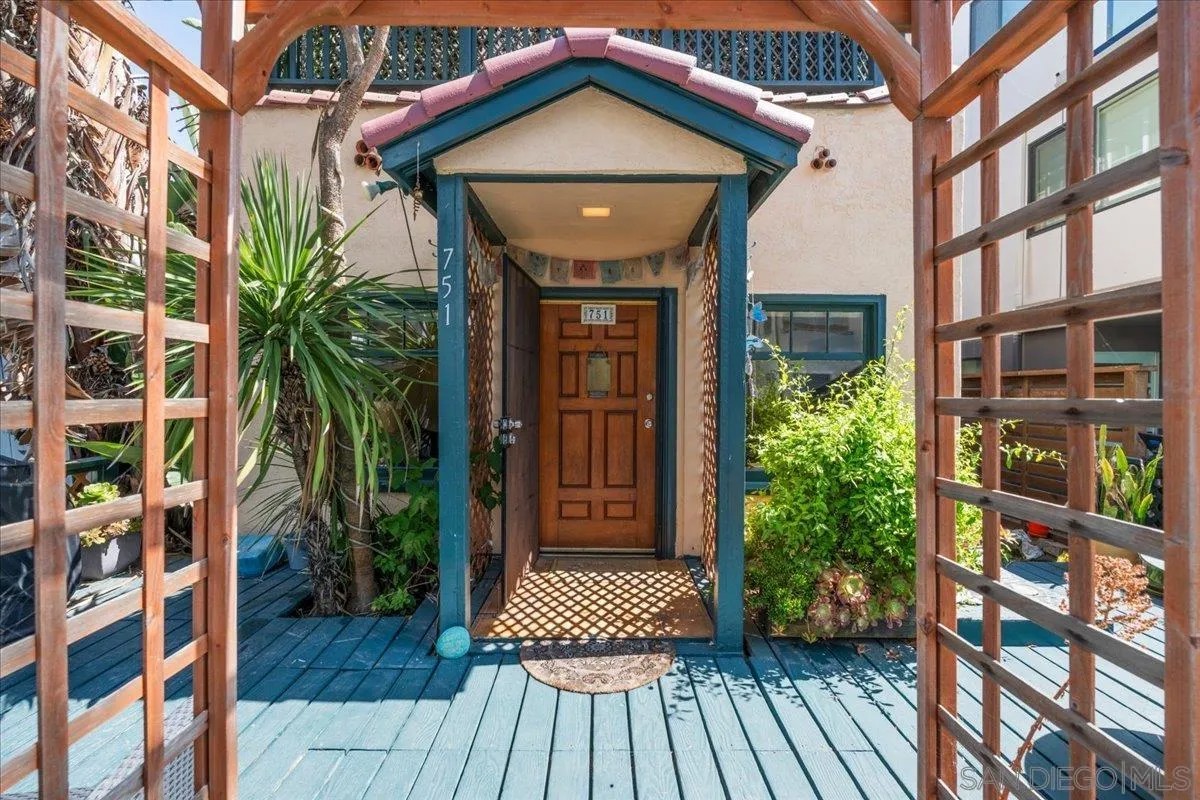 751 Yarmouth Court