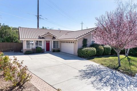 Photo of 1503 Las Brisas Dr, Paso Robles, CA 93446 (MLS # NS26050278)