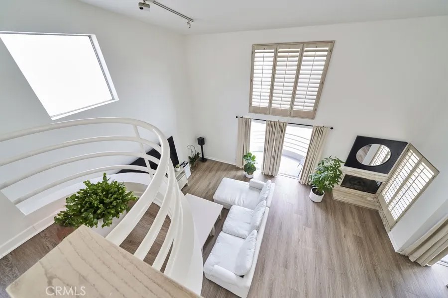 1617 S Beverly Glen Boulevard 303