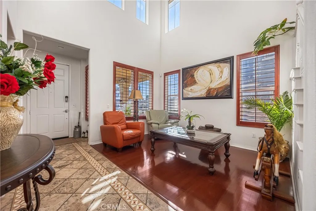 40755 Knollwood Court