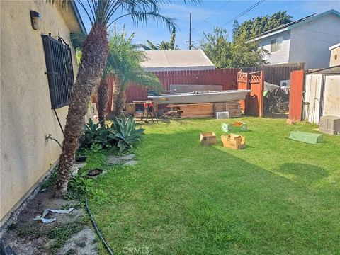 Tiny photo for 83 E Louise St, Long Beach, CA 90805 (MLS # IG25252097)