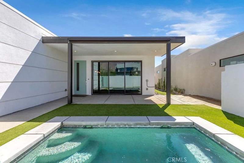 3712 Ambassador Drive