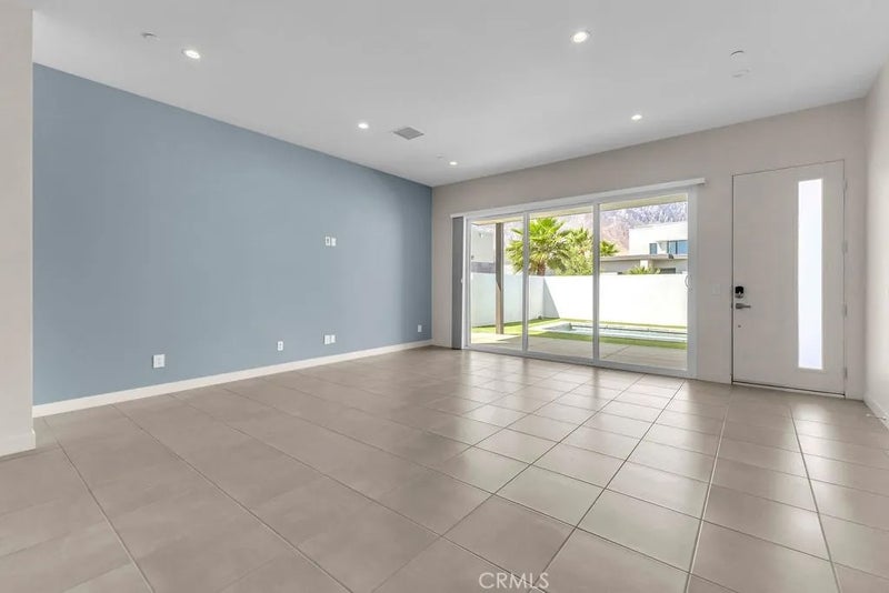 3712 Ambassador Drive