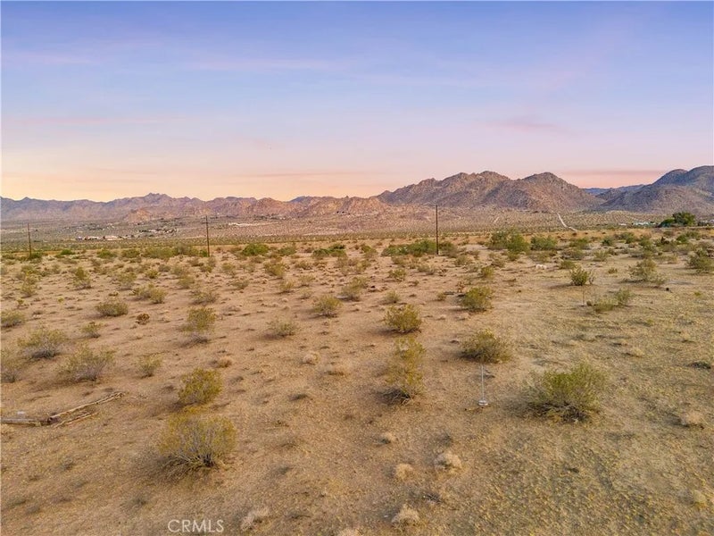 62941 Desert Trail