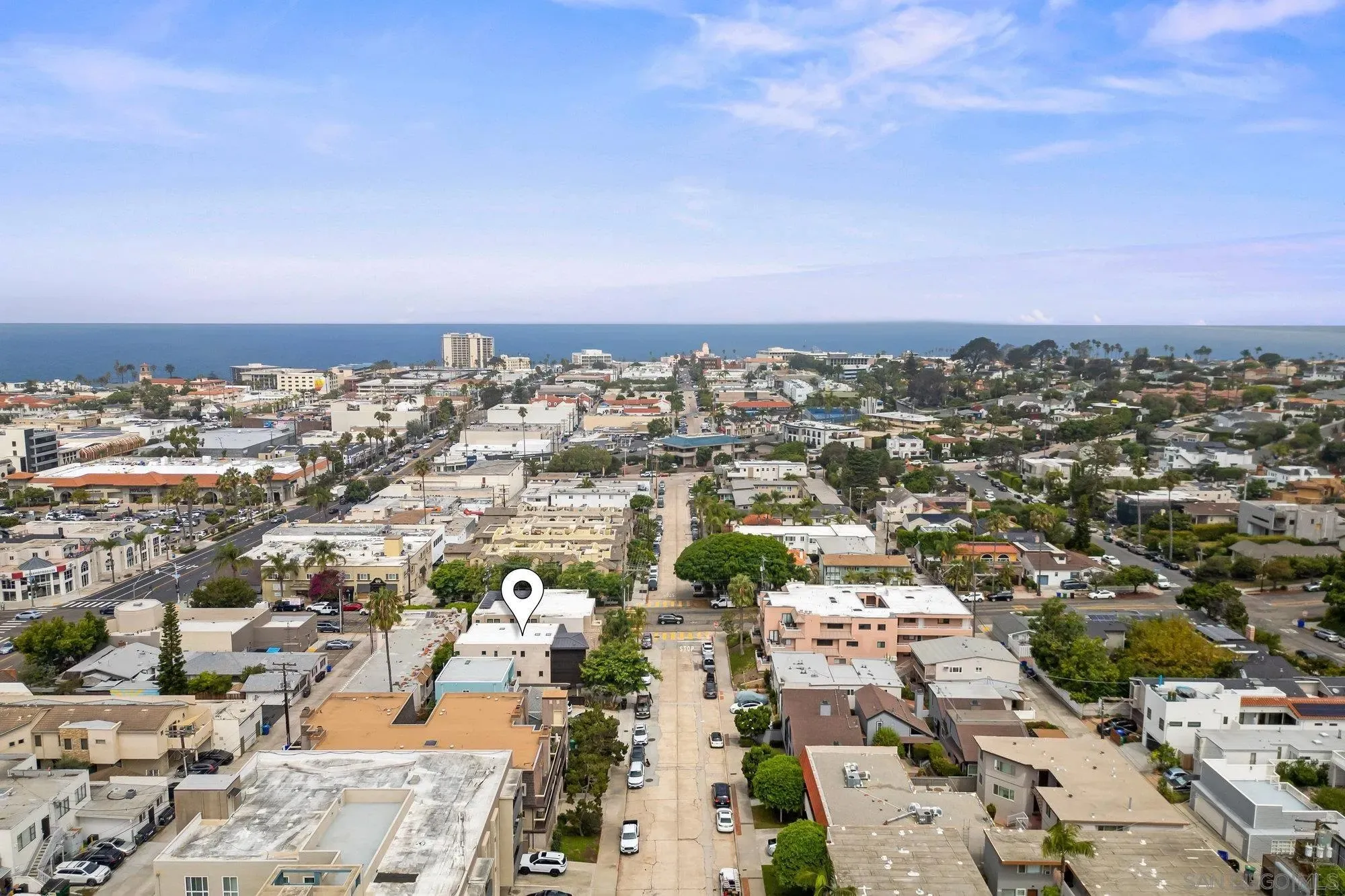 La Jolla, California 92037, United States, 3 Bedrooms Bedrooms, ,4 BathroomsBathrooms,Residential,Pending,203622