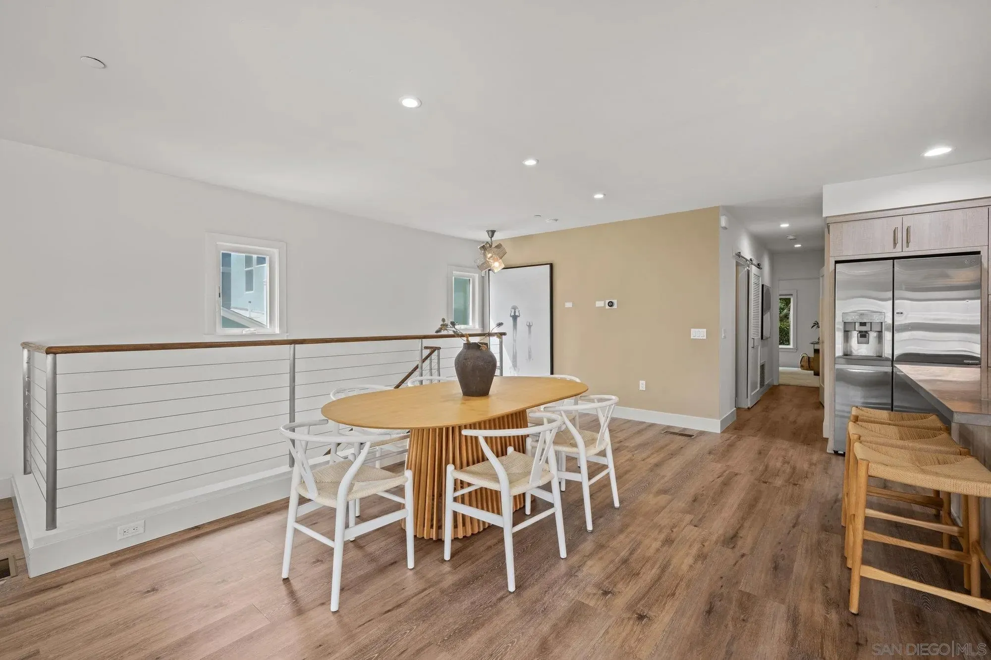 La Jolla, California 92037, United States, 3 Bedrooms Bedrooms, ,4 BathroomsBathrooms,Residential,Pending,203622