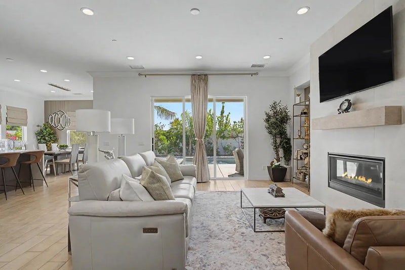 49794 Solstice Place