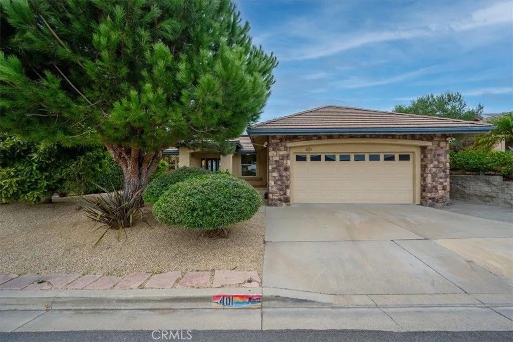 Photo of 401 Puesta Del Sol, Arroyo Grande, CA 93420 (MLS # PI26013045)