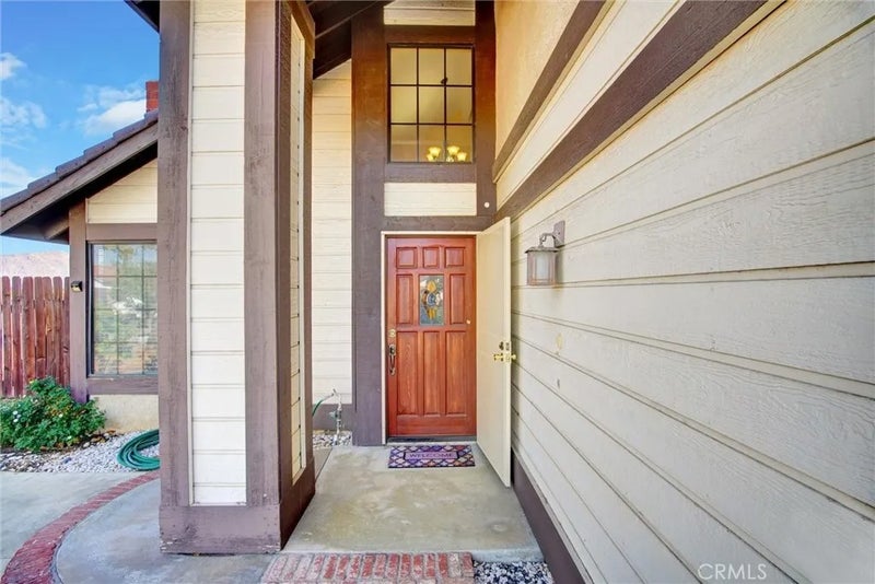 6560 Hemingway