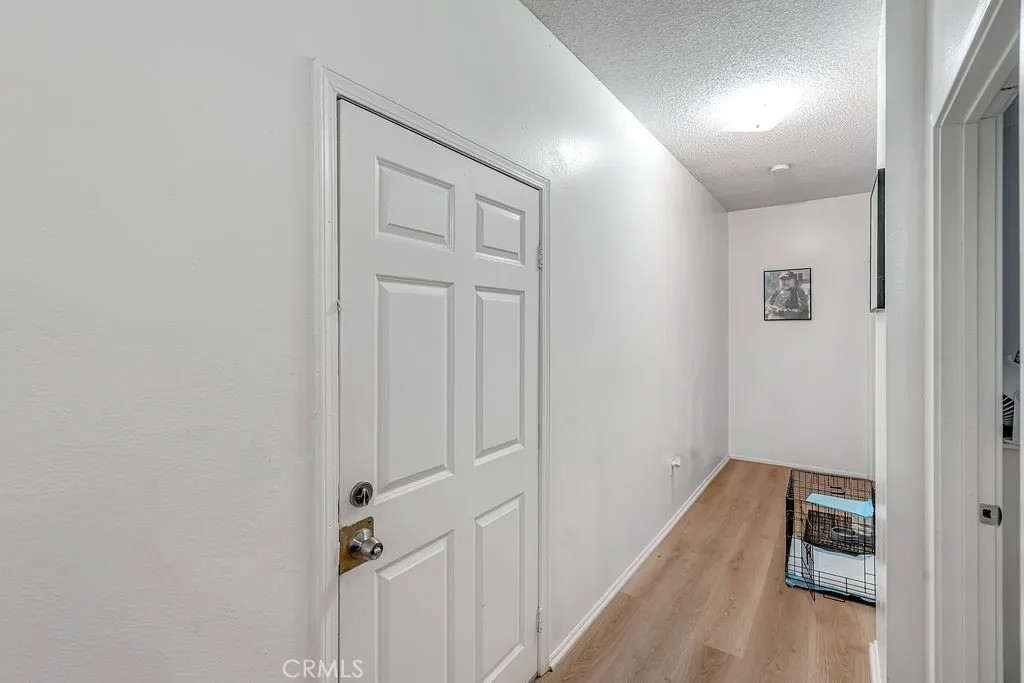 139 E 41st Pl