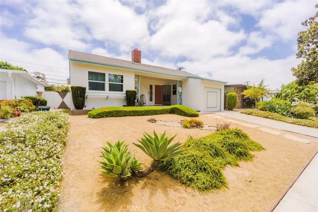 6202 E Wardlow