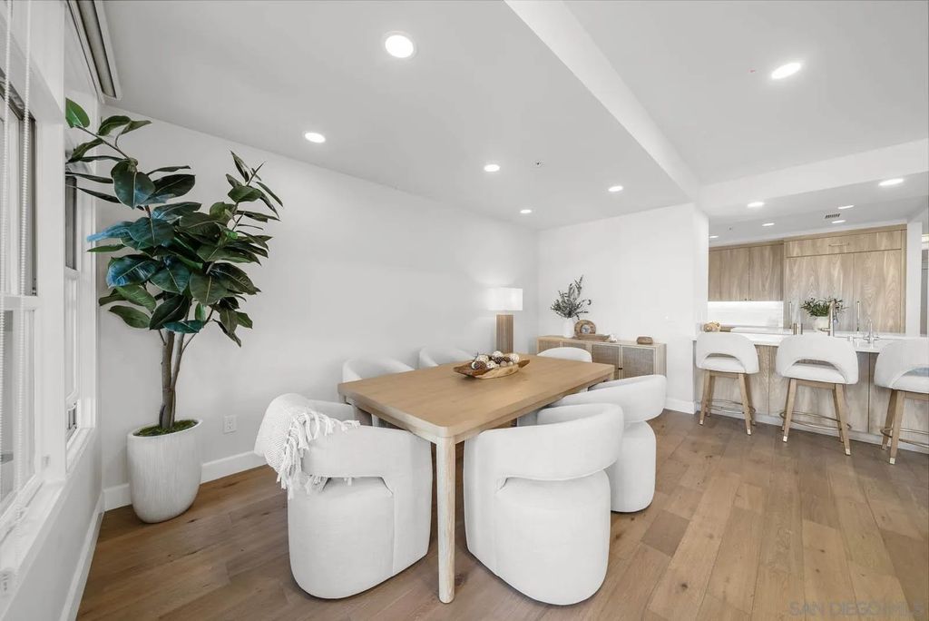 Photo of 141 Orange Ave #202, Coronado, CA 92118 (MLS # 250032565)