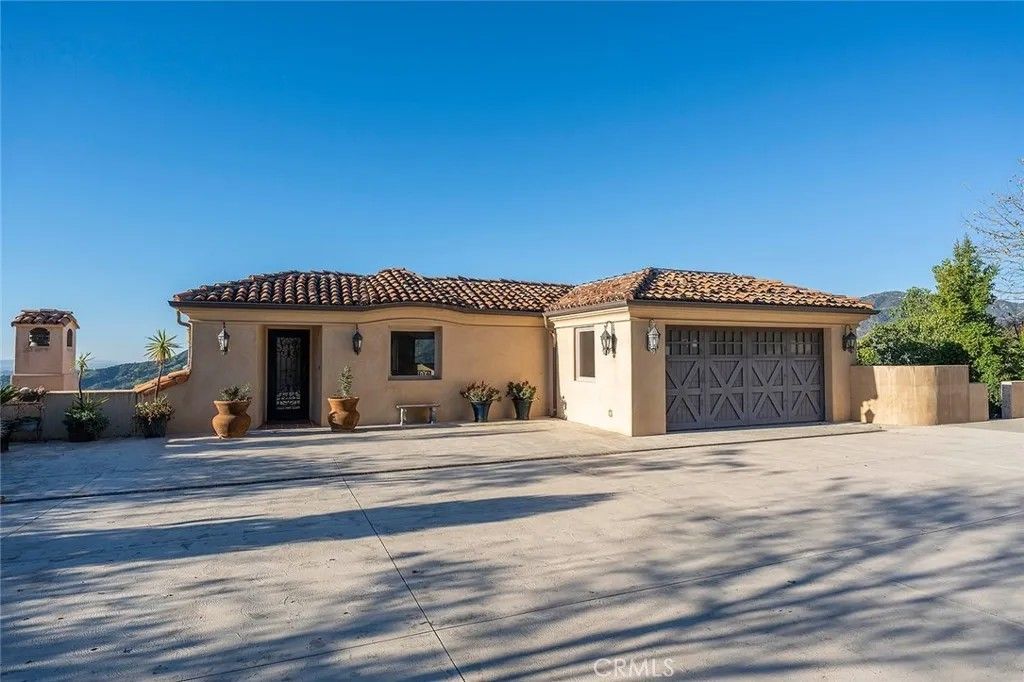 Photo of 4430 Rosebank Dr, La Canada Flintridge, CA 91011 (MLS # TR26021080)