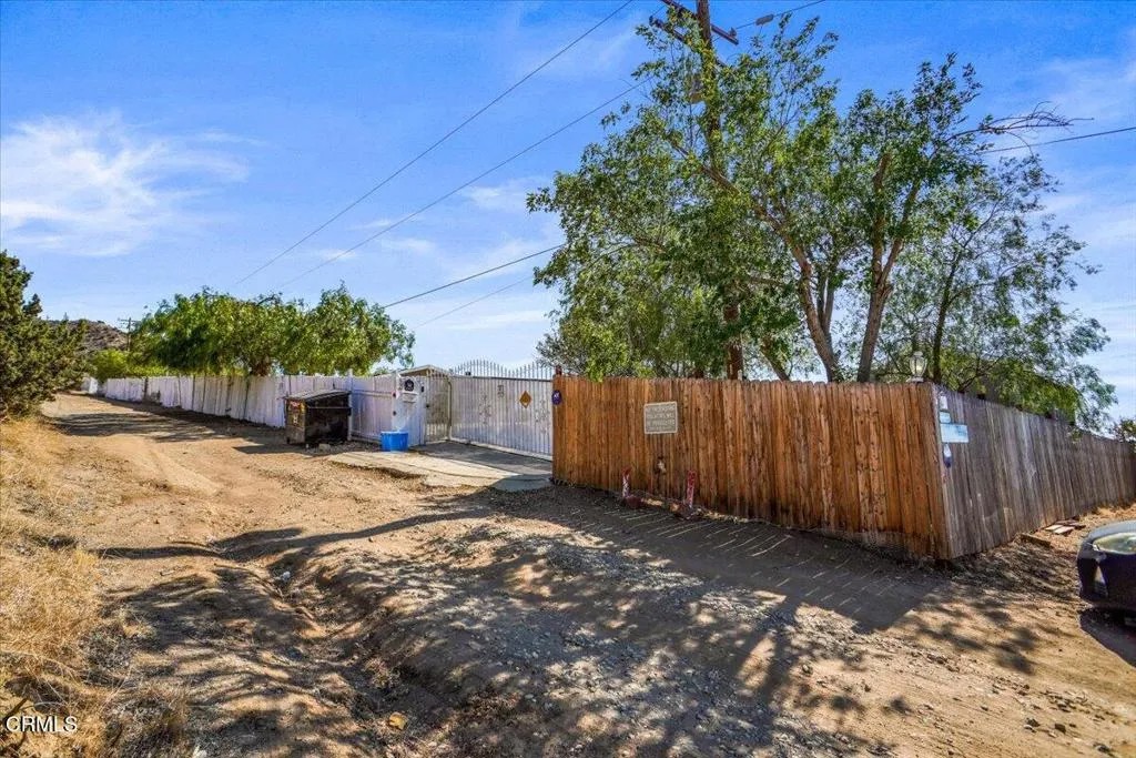 510 E Soledad Pass Road