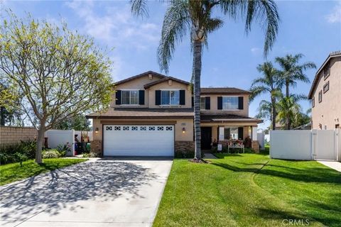 Photo of 14395 Quail Court, Fontana, CA 92336 (MLS # WS26052052)