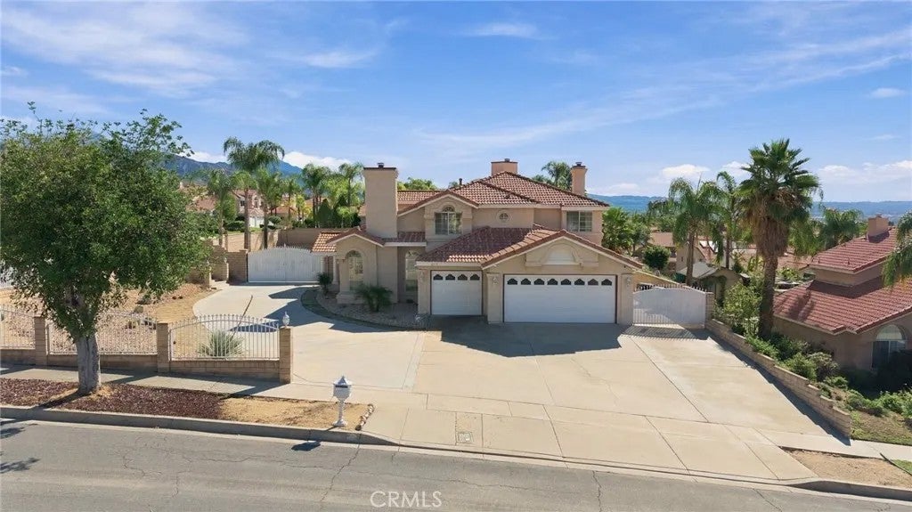 6917 Roddick