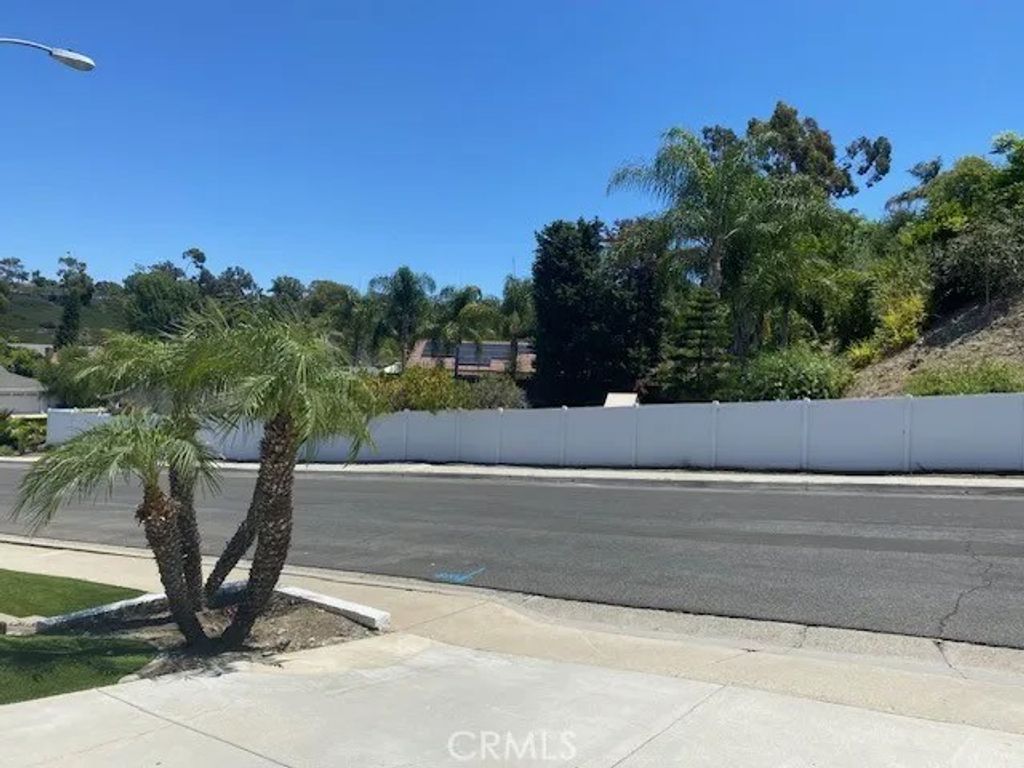 Photo of 29095 Madrid Rd, Laguna Niguel, CA 92677 (MLS # OC26062010)