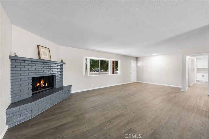 10157 E Avenue R8