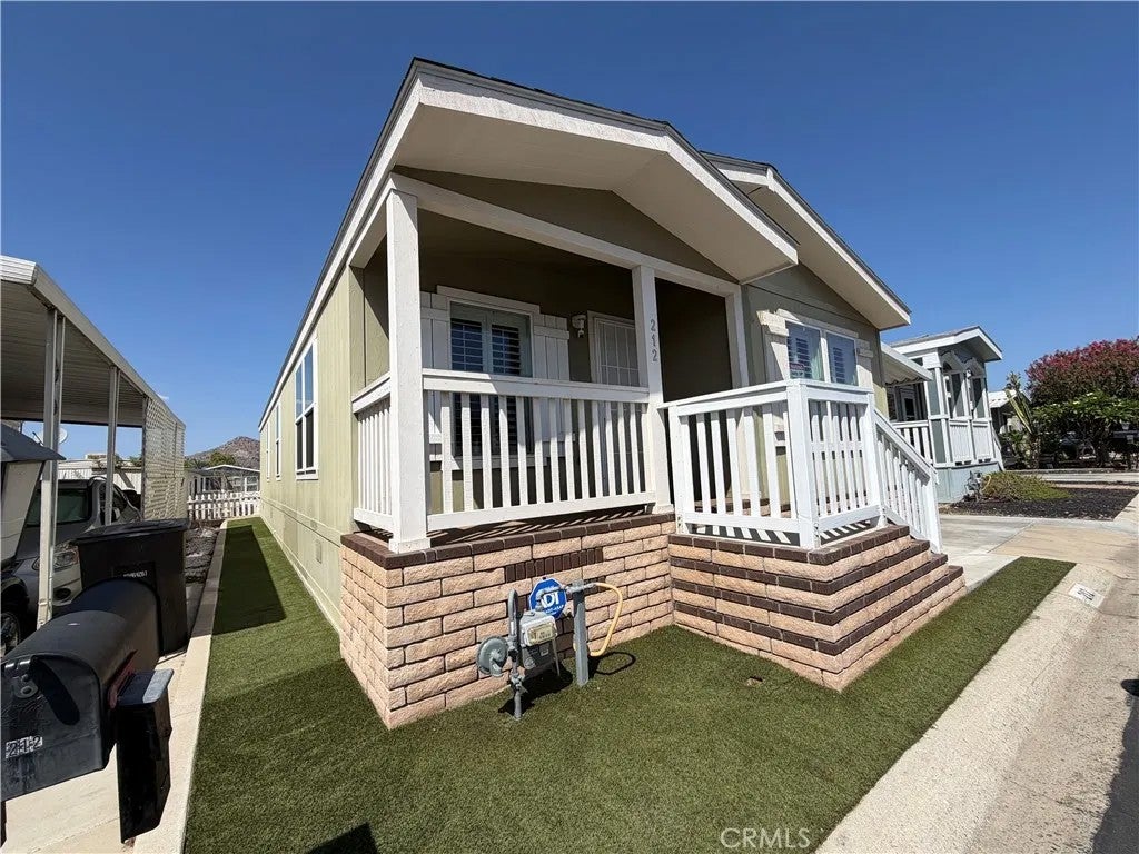 3700 Buchanan 212