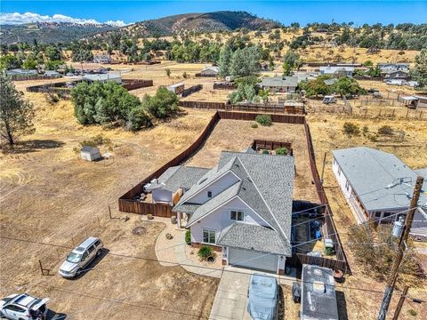 Photo of 2920 Meadow Creek Road, Clearlake Oaks, CA 95423 (MLS # LC26070708)