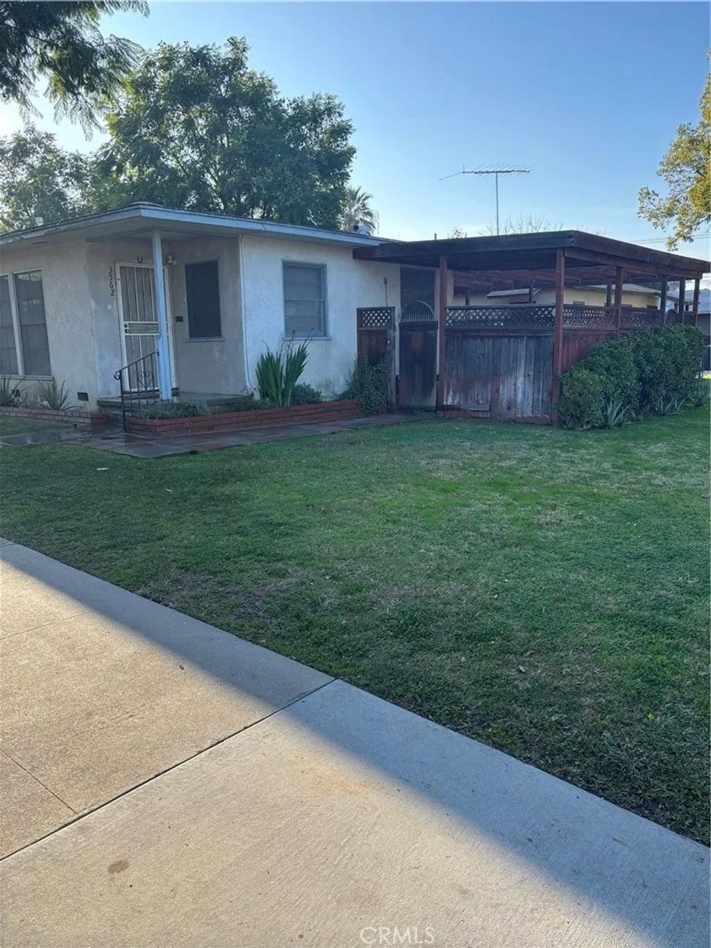 Photo of 3562 Holding Street, Riverside, CA 92501 (MLS # SW25279257)