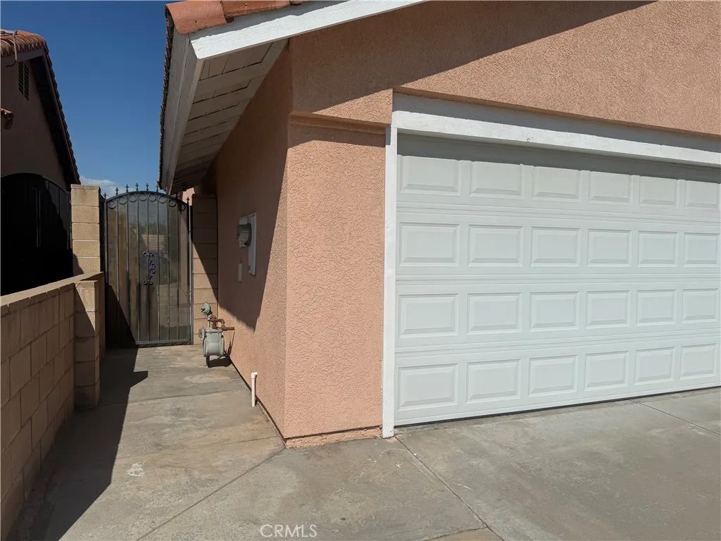 416 S Tamarisk Avenue
