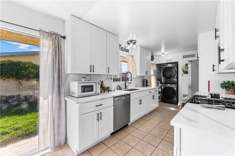 Tiny photo for 2130 Orange Street, Rosamond, CA 93560 (MLS # SR25246956)