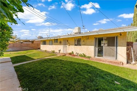 Tiny photo for 2130 Orange Street, Rosamond, CA 93560 (MLS # SR25246956)